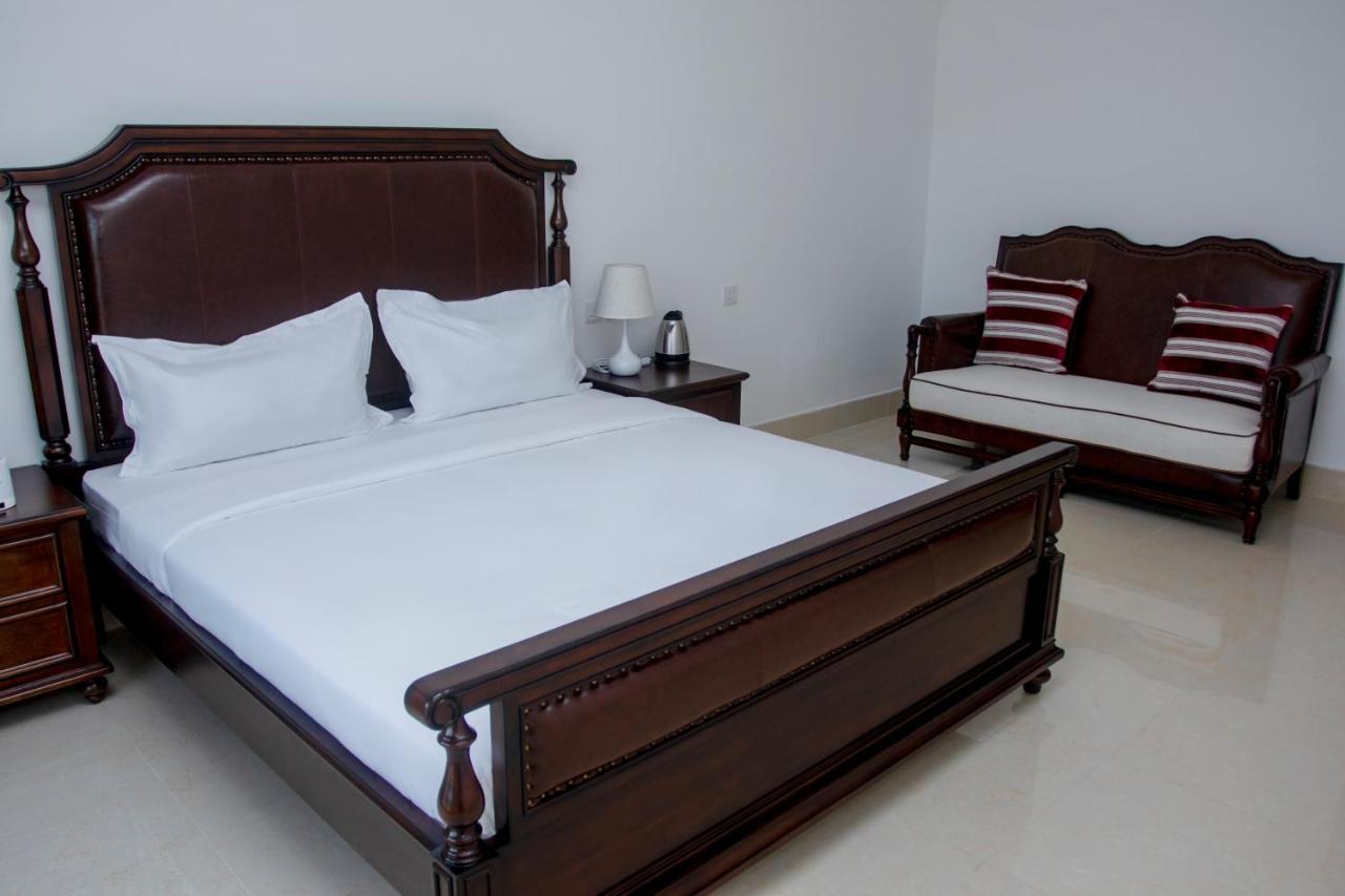 Lark Hotel Dar es Salaam Exteriér fotografie